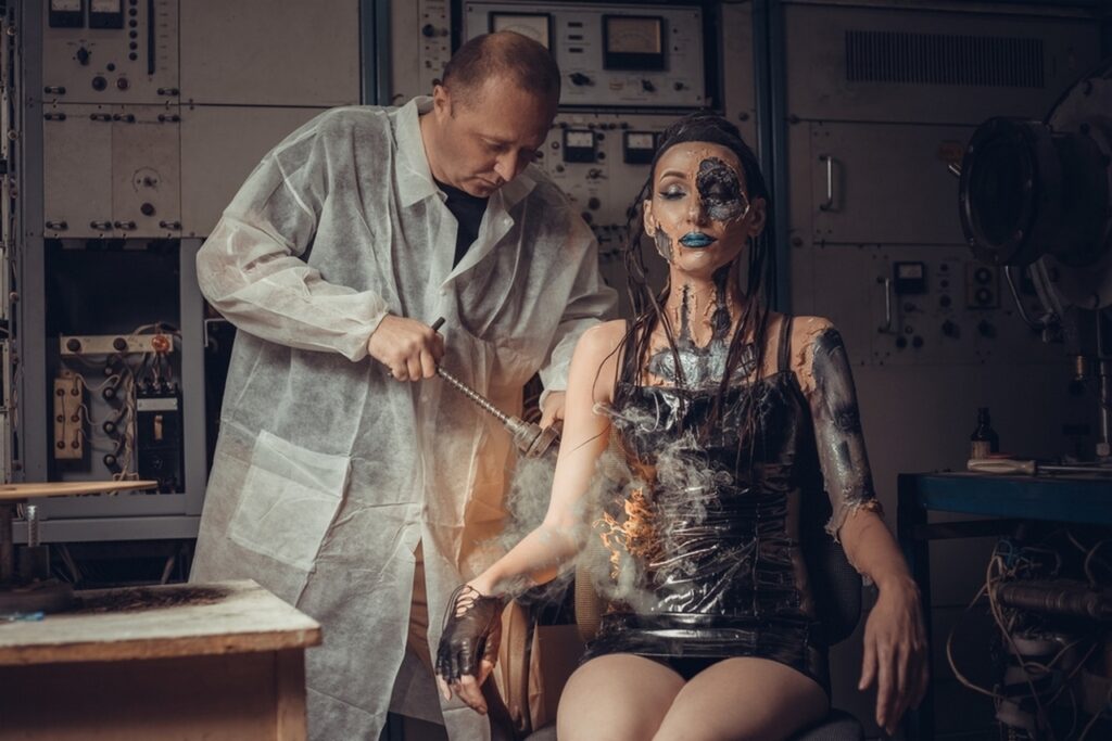 Профессор создает андроида