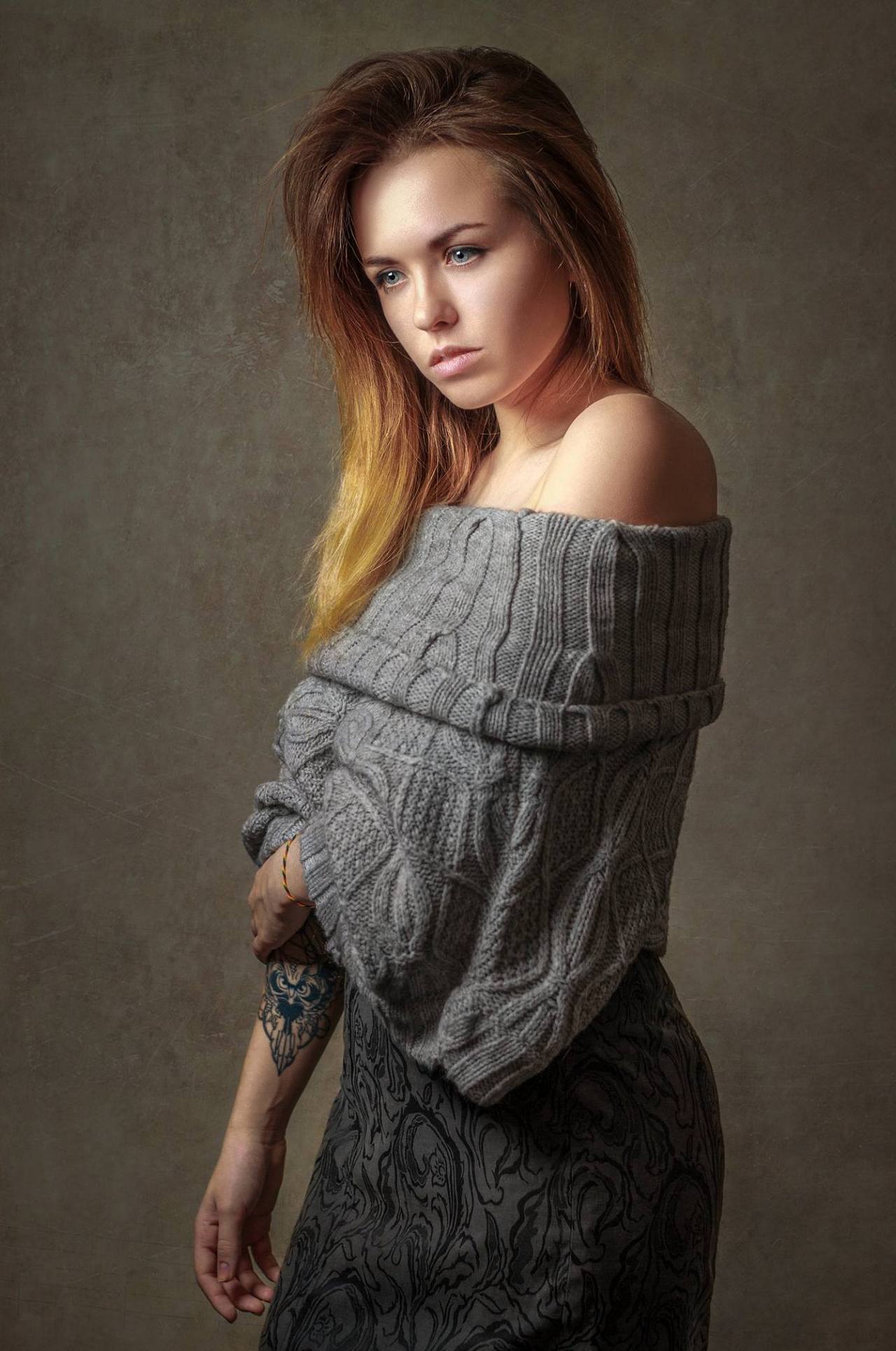 Женский портрет в стиле Шона Арчера